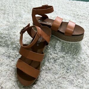 Patrizia by Spring Step Espadrille platform sandals